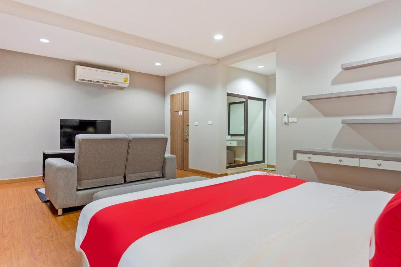 โอโย 995 บลู คาเฟ่ อพาร์ตเมนต์ Hotel เชียงใหม่ ภายนอก รูปภาพ