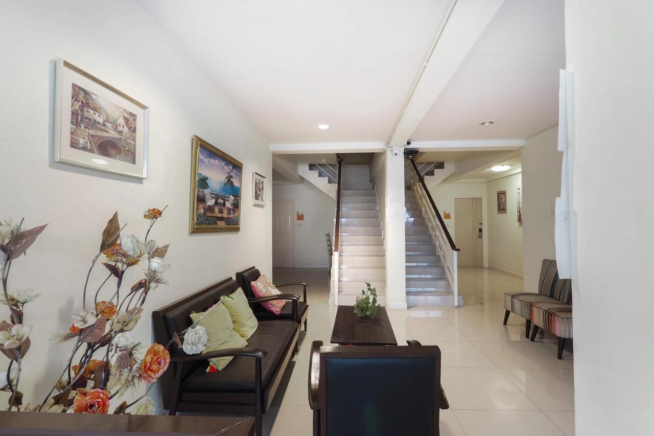 โอโย 995 บลู คาเฟ่ อพาร์ตเมนต์ Hotel เชียงใหม่ ภายนอก รูปภาพ
