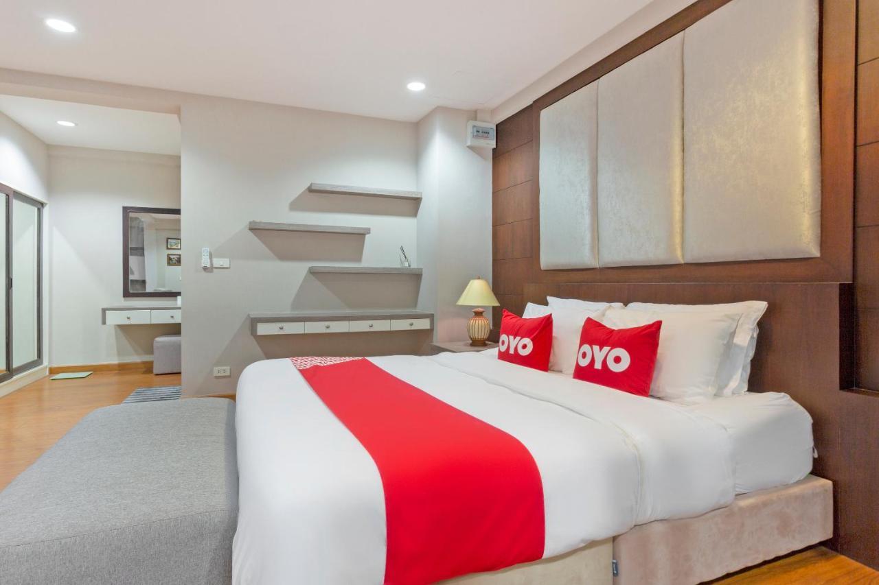 โอโย 995 บลู คาเฟ่ อพาร์ตเมนต์ Hotel เชียงใหม่ ภายนอก รูปภาพ