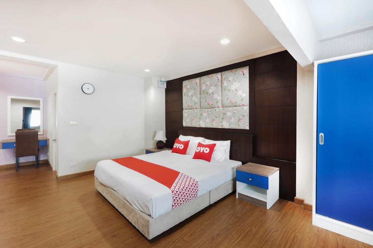 โอโย 995 บลู คาเฟ่ อพาร์ตเมนต์ Hotel เชียงใหม่ ภายนอก รูปภาพ